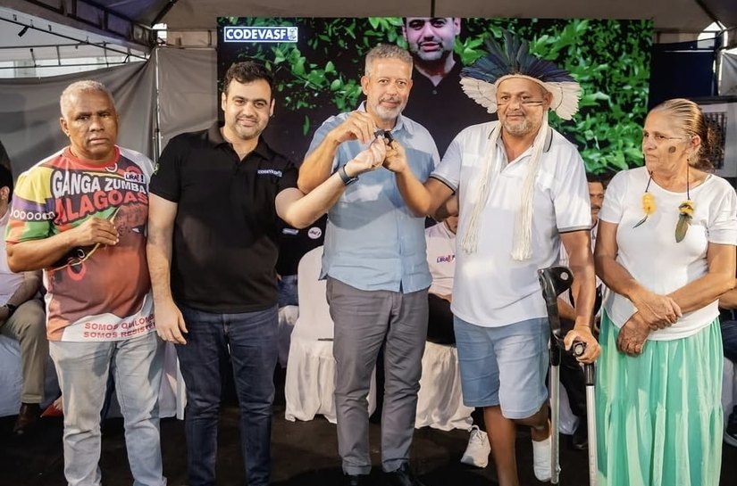 Arthur Lira consolida maior programa de mecanização agrícola de AL, com entrega de mais 111 tratores para a agricultura familiar