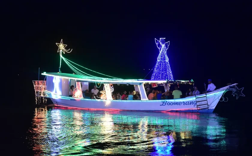 Novidade no Penedo Luz: Barco Natalino diverte crianças, jovens e adultos