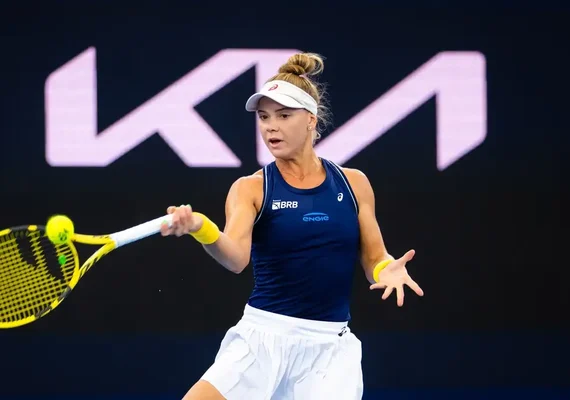 Laura Pigossi sofre virada nas duplas e fica com o vice no WTA 250 de Bogotá