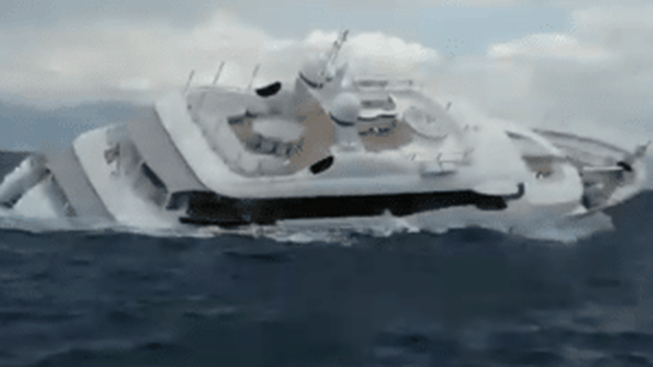 Bote inflável salvou a vida de 15 passageiros de superiate na Itália; Capitão quebra o silêncio após o naufrágio