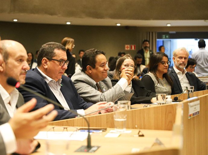 Rodrigo Buarque destaca importância de gestores da Saúde se aprofundarem mais sobre financiamento