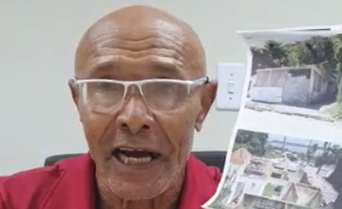 O senhor José Ferreira de Alcântara durante reunião na Defensoria O senhor José Ferreira de Alcântara durante reunião na Defensoria