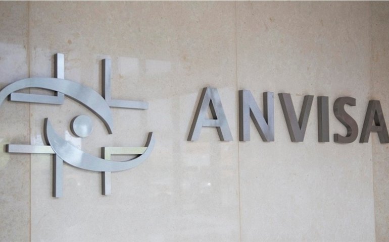 Anvisa aprova venda em farmácias do medicamento molnupiravir, usado contra covid
