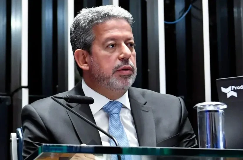 Deputado Arthur Lira  divulga nota de pesar por acidente envolvendo romeiros