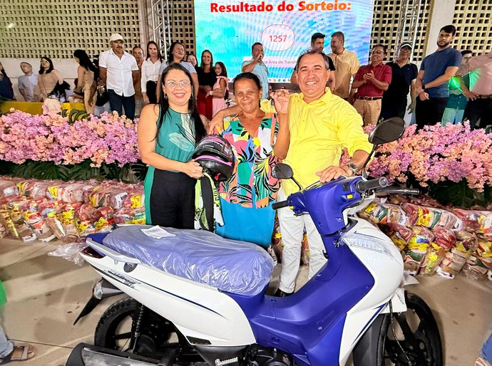 Festa das Mães em Tanque D’Árca dá o tom da gestão Didi Lopes