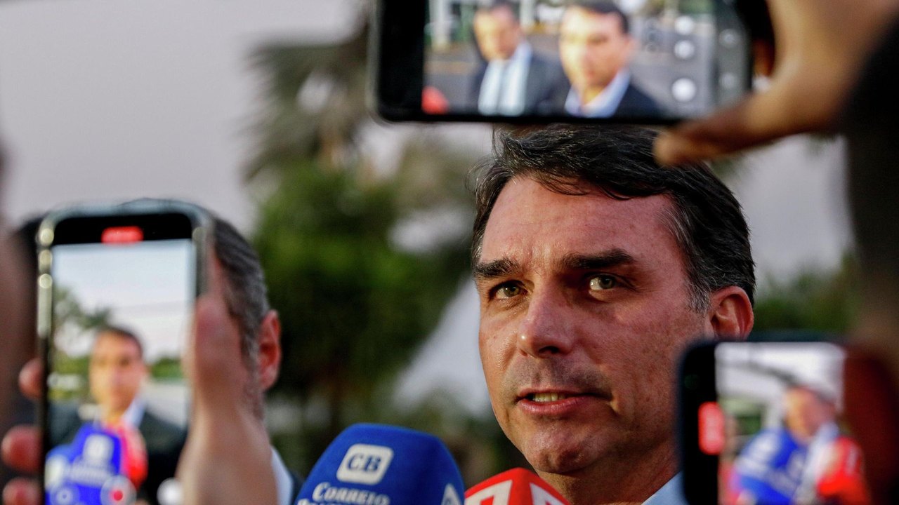 Mídia: Milei será convidado para discursar na convenção da candidatura de Flávio à presidência