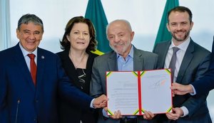 Lula e equipe. / Foto: Ricardo Stuckert. 