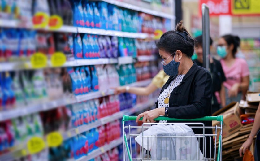 Covid-19: decreto limita acesso a supermercados e comércios do gênero
