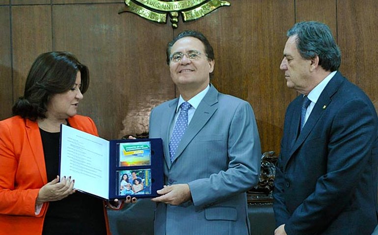 Renan defendeu maior diálogo entre PT e PMDB durante convenção partidária