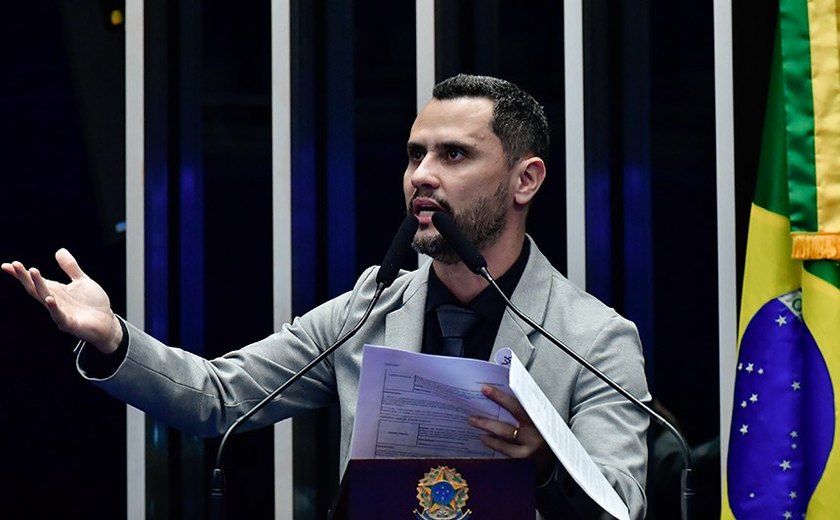 Cleitinho critica lista de compras para viagens presidenciais