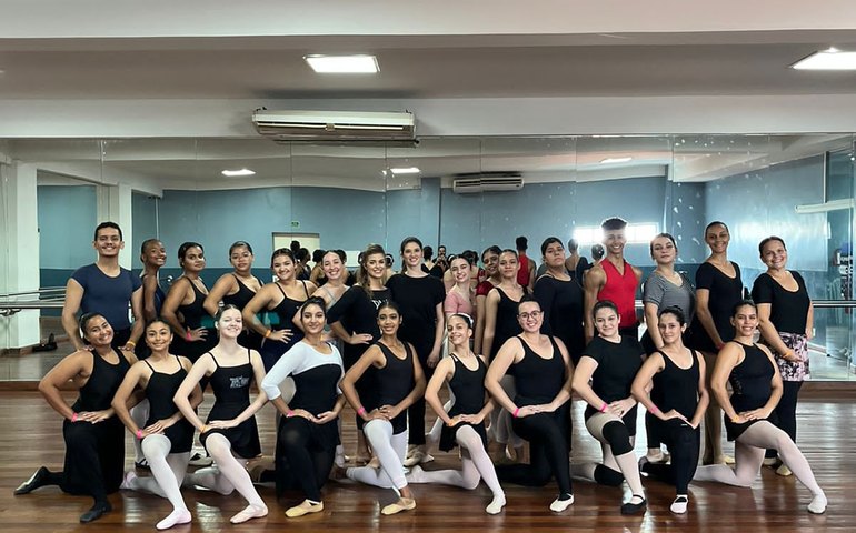 Alunas do Centro de Belas Artes de Alagoas são convidadas para workshop de dança em Maceió