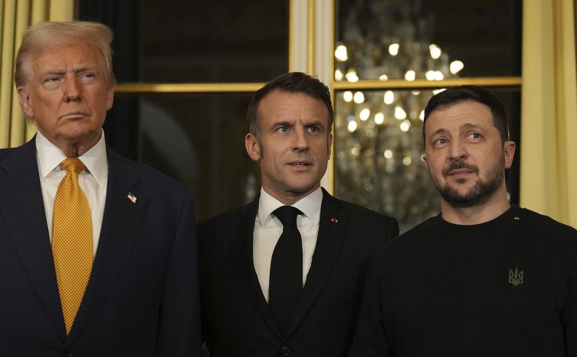 Reunião de Zelensky com Trump em Paris mostra disposição de Kiev de fazer concessões, diz mídia