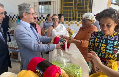 Presidente do TJAL participa das doações da campanha 'Aquecendo Vidas' em Arapiraca