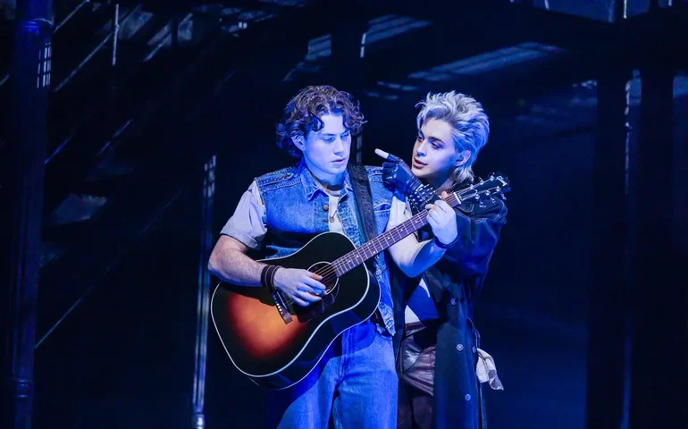 'The Lost Boys' e 'Schmigadoon!' receberam 12 indicações ao Tony cada, liderando as indicações.