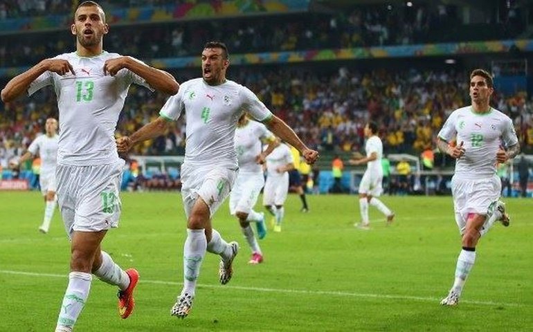 Zebra: Argélia empata, elimina Rússia e reescreve histórias com ida às oitavas