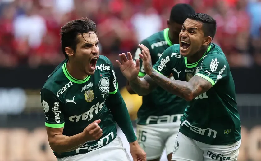 Palmeiras e Santos já disputaram a final do Campeonato Paulista dez vezes