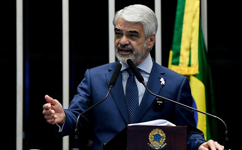 Humberto Costa destaca avanços do governo Lula na saúde e outros setores