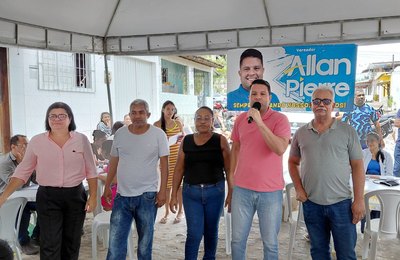 Na Santa Lúcia, vereador Allan Pierre promove Gabinete de Rua e reforça compromisso para lutar por calçamento de Ruas na comunidade