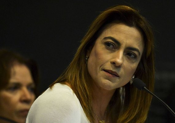 Soraya Thronicke diz que quer ver atriz 'encenar estupro de filha de parlamentar'