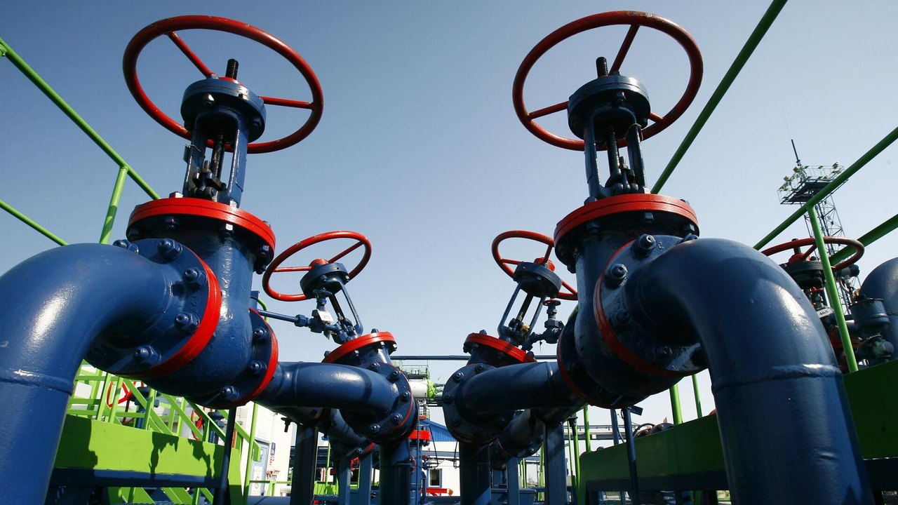 Mídia: sanções do Ocidente contra setor de energia russo fracassam devido a decisões inexecutáveis