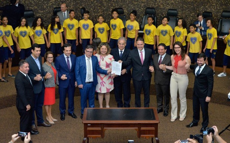 Candidatos à prefeitura assinam compromisso com a primeira infância no TJ-AL, nesta quarta-feira (11)