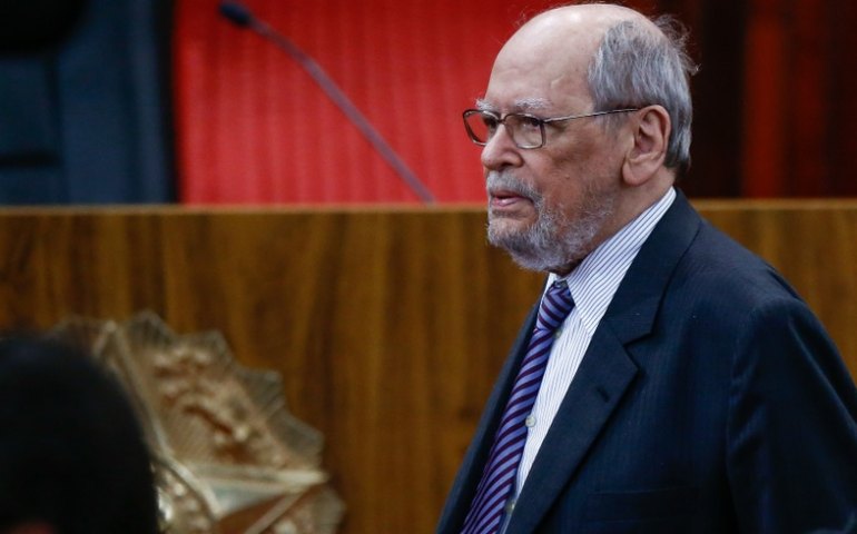 Sepúlveda Pertence assume defesa de Lula no STF