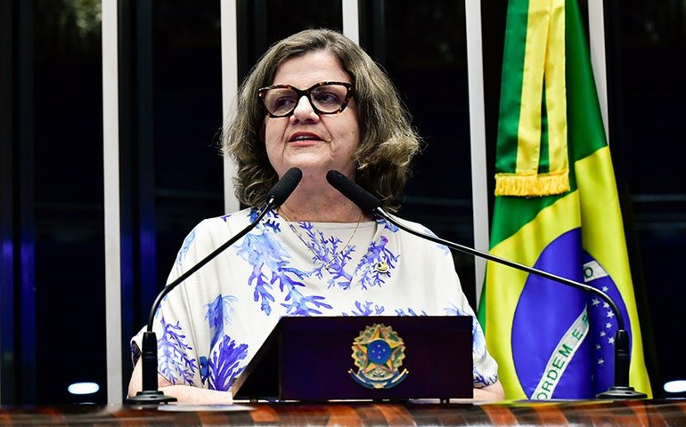 Teresa Leitão critica projeto de dosimetria e alerta para retrocesso institucional