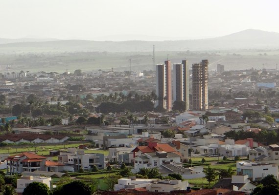 Ordem de serviço para construção do Hospital Metropolitano do Agreste é assinada nesta quinta