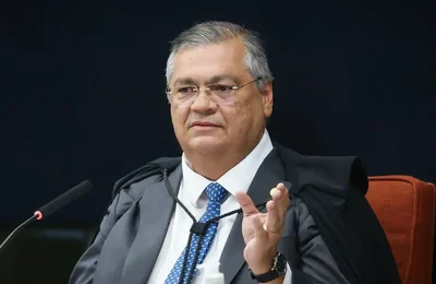 Dino vota pela condenação de Bolsonaro e mais sete; placar está 2 a 0