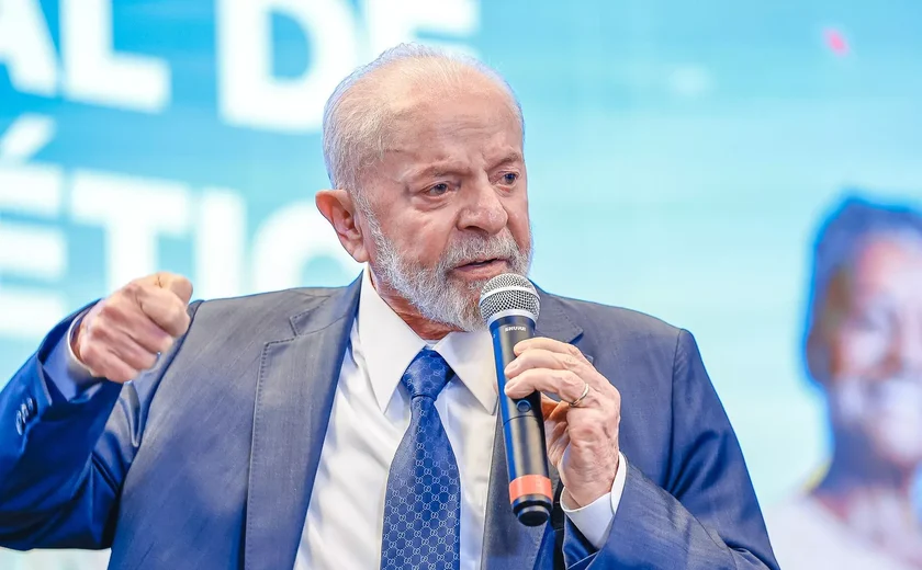 Lula participará da Cúpula do BRICS na Rússia por videoconferência após sofrer acidente doméstico