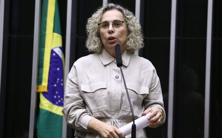 Comissão aprova inclusão da Defensoria Pública na fiscalização de abrigos de crianças e adolescentes