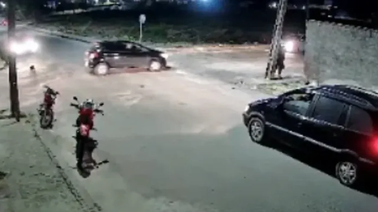Homem é baleado com quatro tiros após discussão de trânsito em Penedo