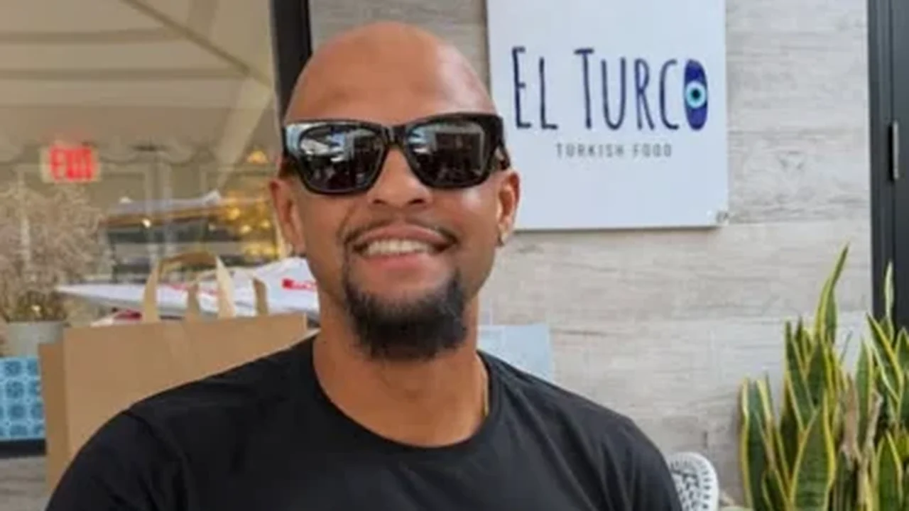 Felipe Melo rebate Abel Ferreira após tropeço: 'O Palmeiras é muito maior que você'