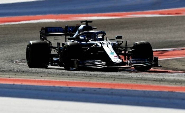 Lewis Hamilton durante GP dos Estados Unidos, neste domingo: hexacampeão