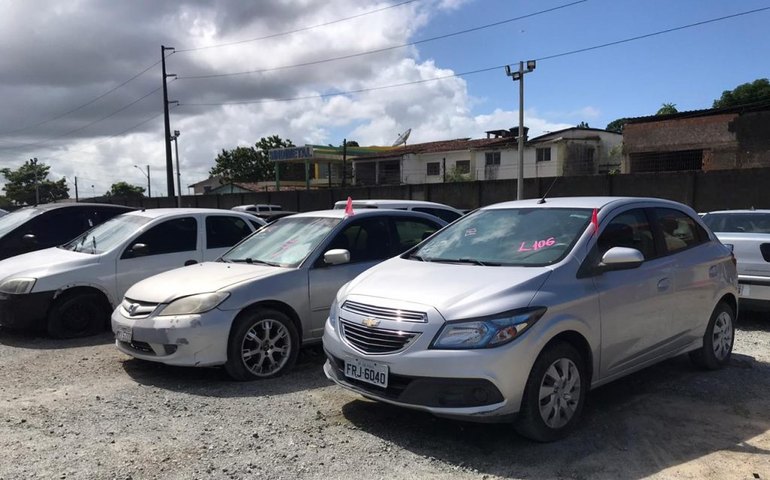 Prefeitura realiza novo leilão de veículos apreendidos no dia 31