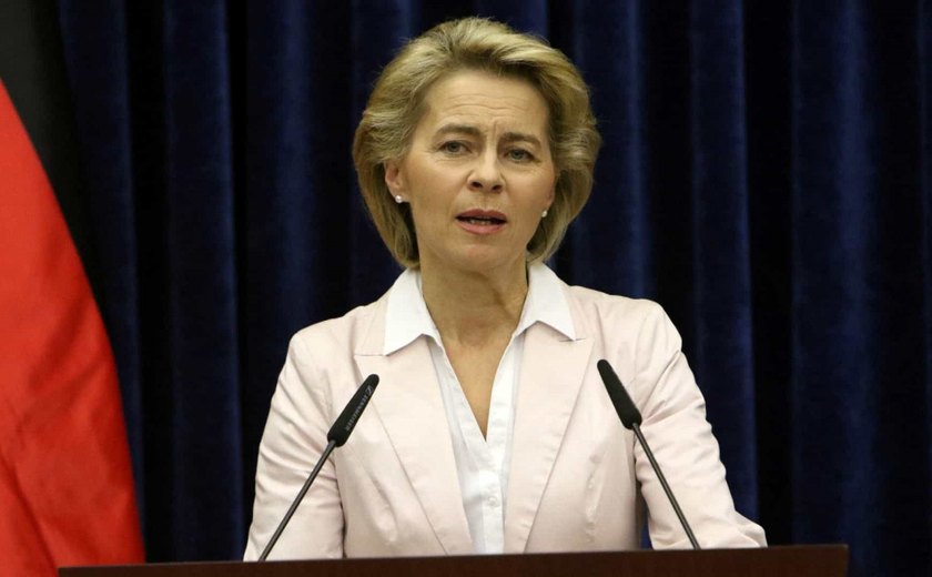 Von der Leyen vai à Hungria para discutir embargo do petróleo russo