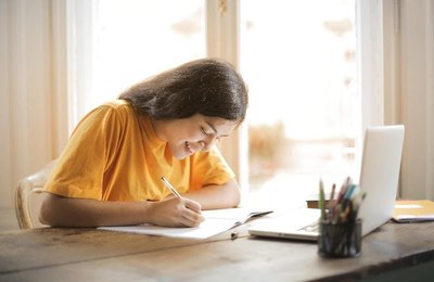 Site reúne mais de 84 mil bolsas de estudo para graduação em Alagoas