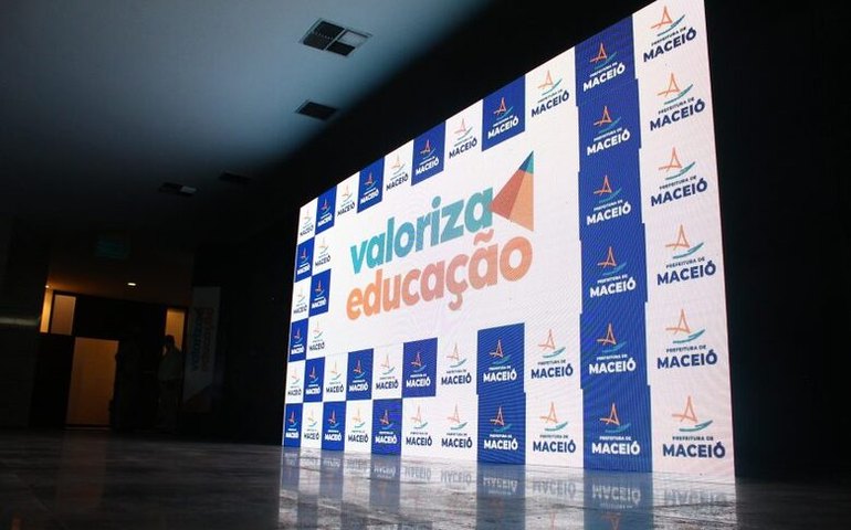 Prefeitura de Maceió convoca aprovados no PSS da Educação para entrega de documentação