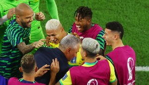 tite-pombo-05122022171242996 / Foto: Foto: PAUL CHILDS/REUTERS / reprodução R7