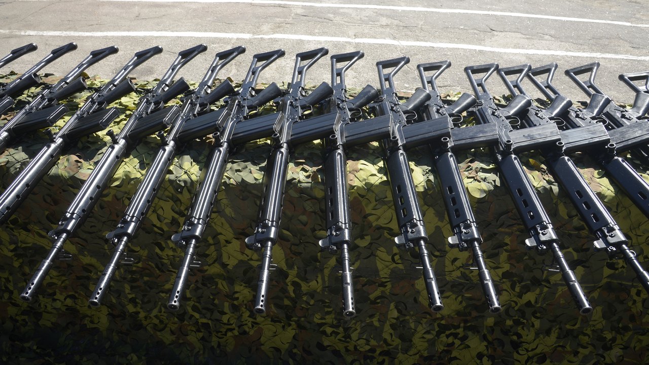 Forças de segurança do RJ terão de fazer recadastramento de armas