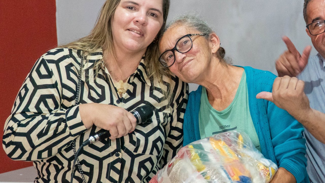 Traipu Carinhoso: moradores de Olho D’água do Lima, Santa Cruz e Sítio Areias recebem ação da prefeitura