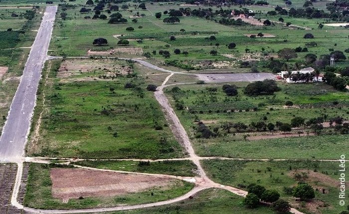 Retorno de pousos e decolagens no aeroporto de Penedo previsto para 2026 Retorno de pousos e decolagens no aeroporto de Penedo previsto para 2026