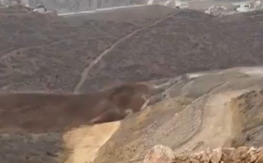 Ao menos nove pessoas ficam soterradas em mina na Turquia após deslizamento de terra; vídeo 