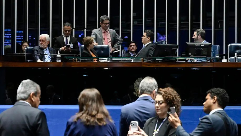 Senado aprova MP da renovação automática da CNH para bons condutores