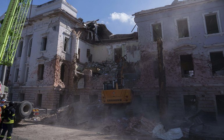 Analista: com culpa no cartório, Kiev vai reciclar narrativa de Bucha para explicar ataque em Sumy