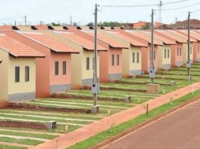 Renan Filho participa de entrega de 900 unidades habitacionais em Maceió