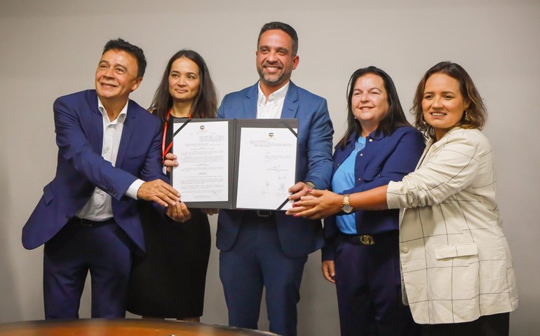 Paulo Dantas sanciona lei que torna Alagoas o estado mais competitivo no comércio do gás natural