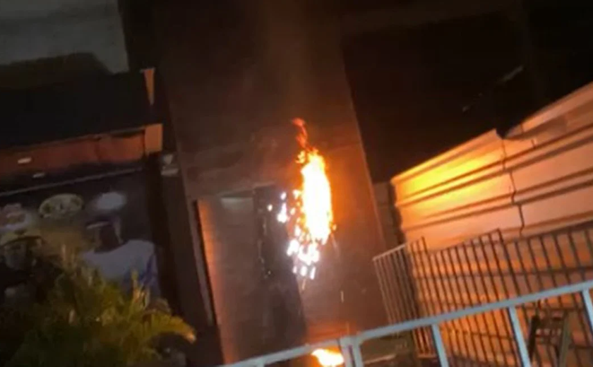 Incêndio atinge cervejaria em Maceió