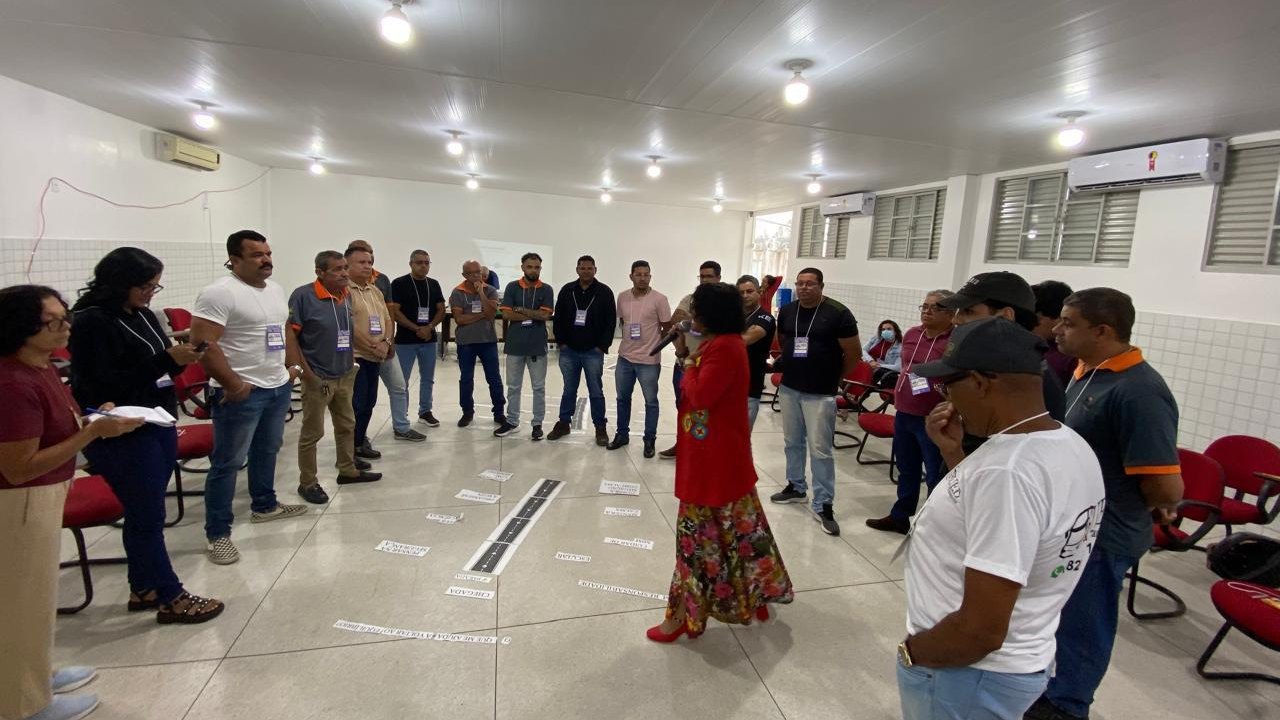 Formação fortalece papel dos motoristas como profissionais da educação em Maceió