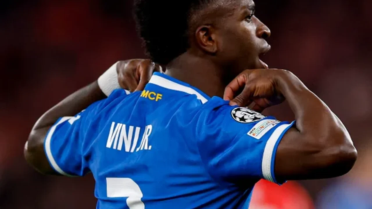 Vini Jr. se declara ao Real Madrid após renovação: 'Oito anos é muito pouco'